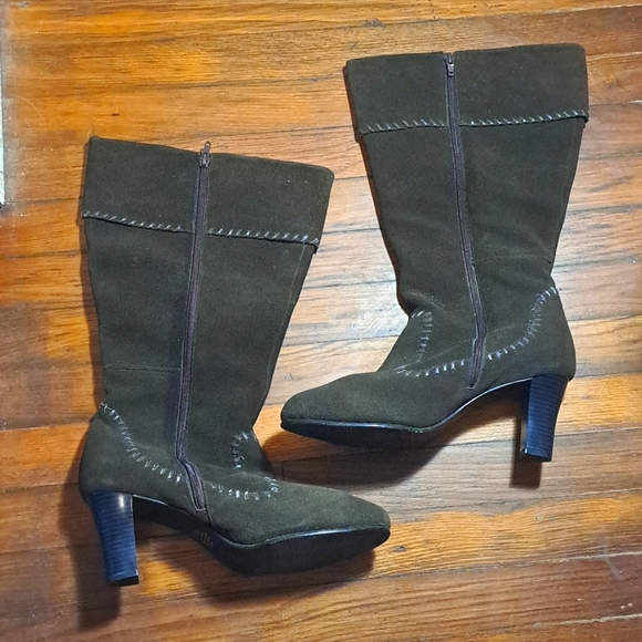 Sexy suede boots - Picture 1 of 4